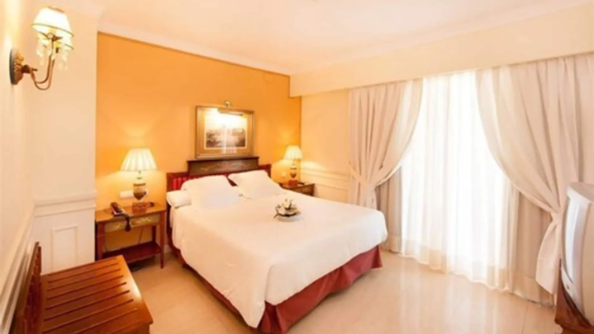 Apartamentos Guadalpin Boutique Marbella 0*,