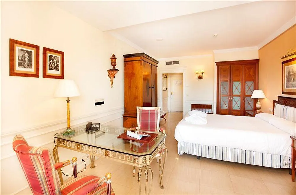 Apartamentos Guadalpin Boutique Marbella 0*,