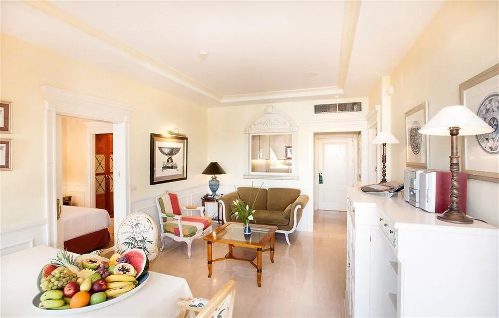 Apartamentos Guadalpin Boutique Marbella
